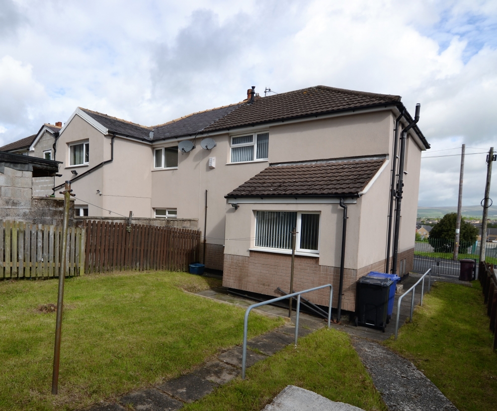 Properties Details at Broden LLoyd of Barrowford Properties Search at