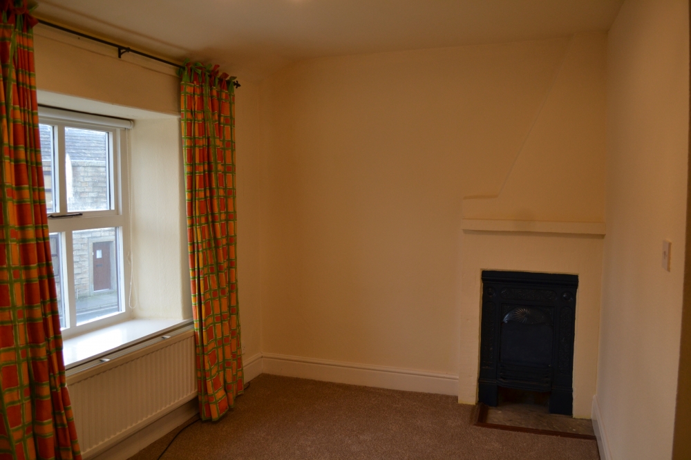 Properties Details at Broden LLoyd of Barrowford Properties Search at