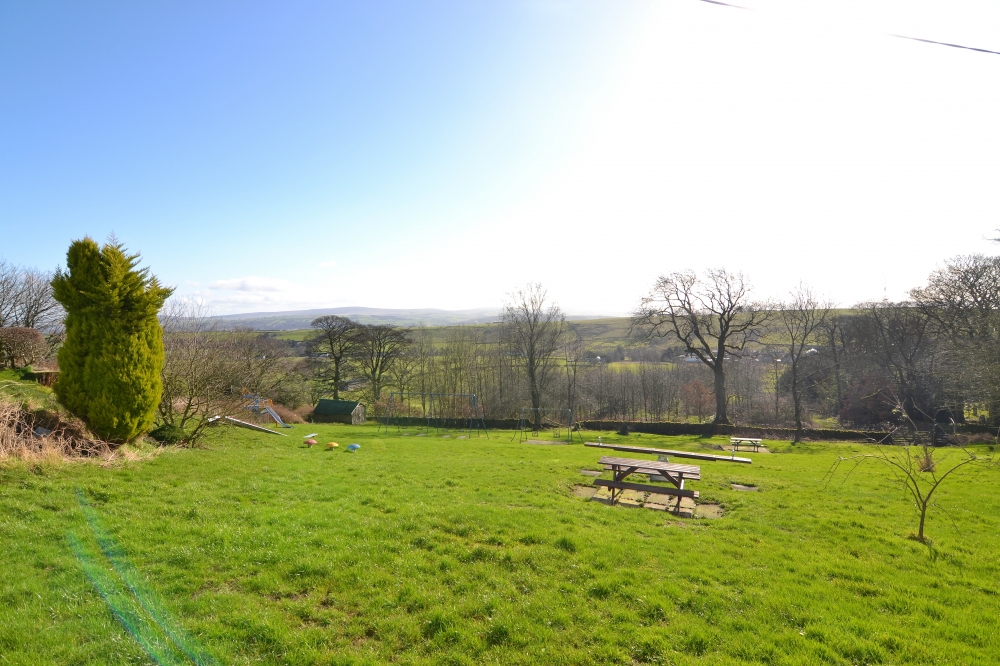 Properties Details at Broden LLoyd of Barrowford Properties Search at