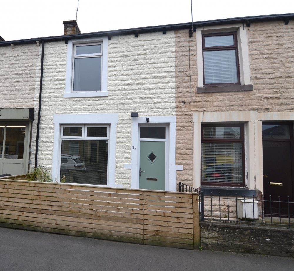 Properties Details at Broden LLoyd of Barrowford Properties Search at